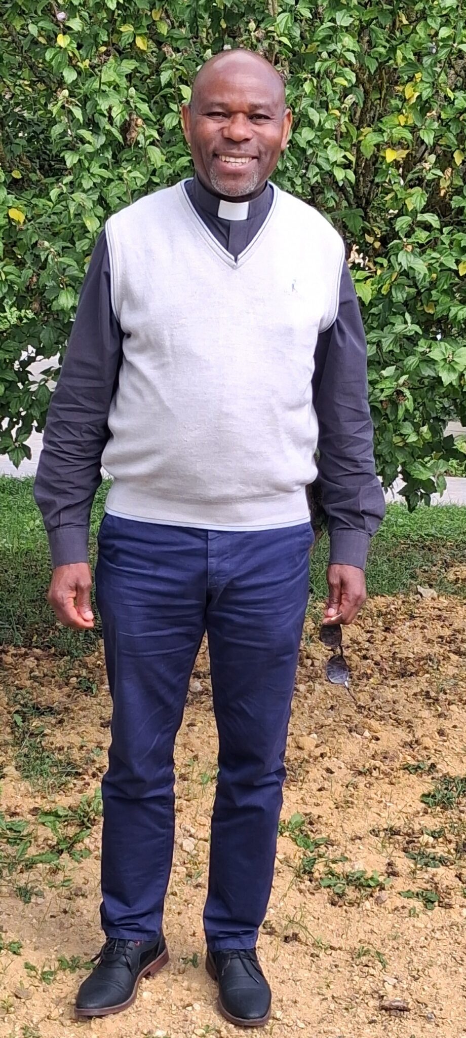 P. Félicien en pieds P. Félicien en pieds